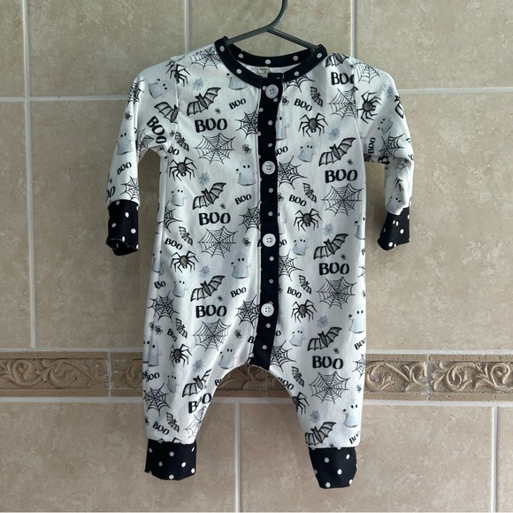 Sugar Bee Clothing Other - Sugar Bee Halloween Buttflap Pajamas